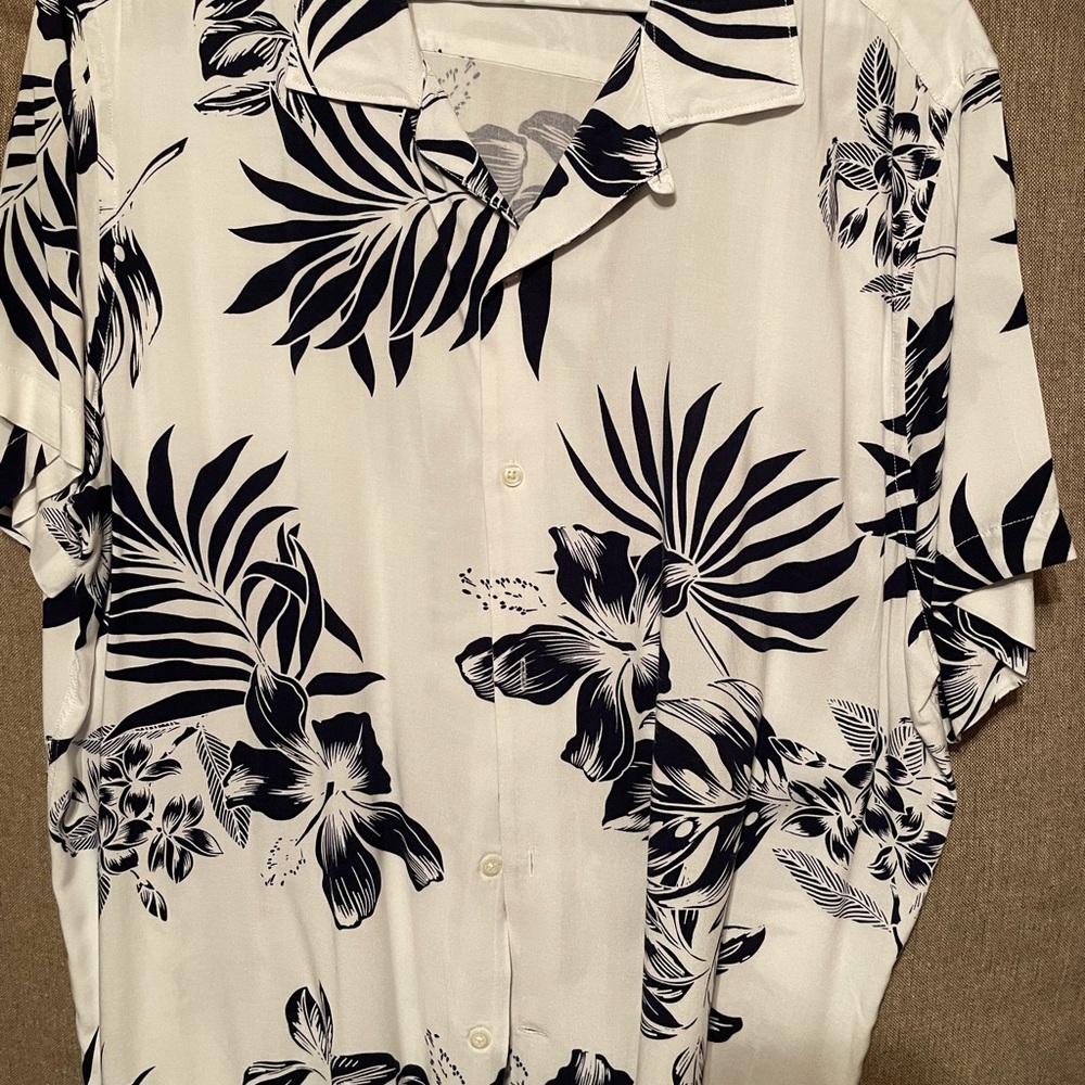 Express Short Sleeves Shirt